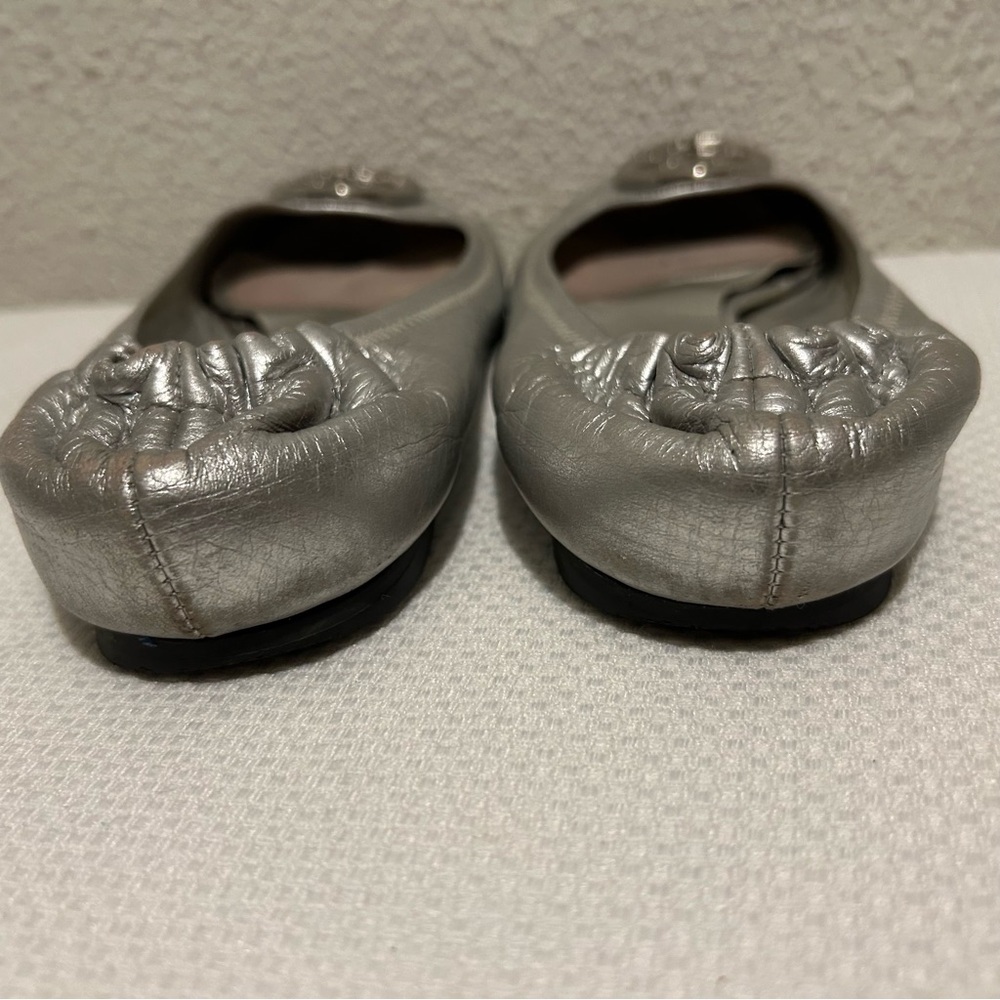 Tory Burch Silver Metallic Ballet Flats 7.5 - Picture 8 of 14